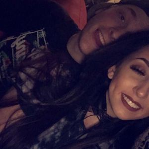 Meet your Posher, Claudia